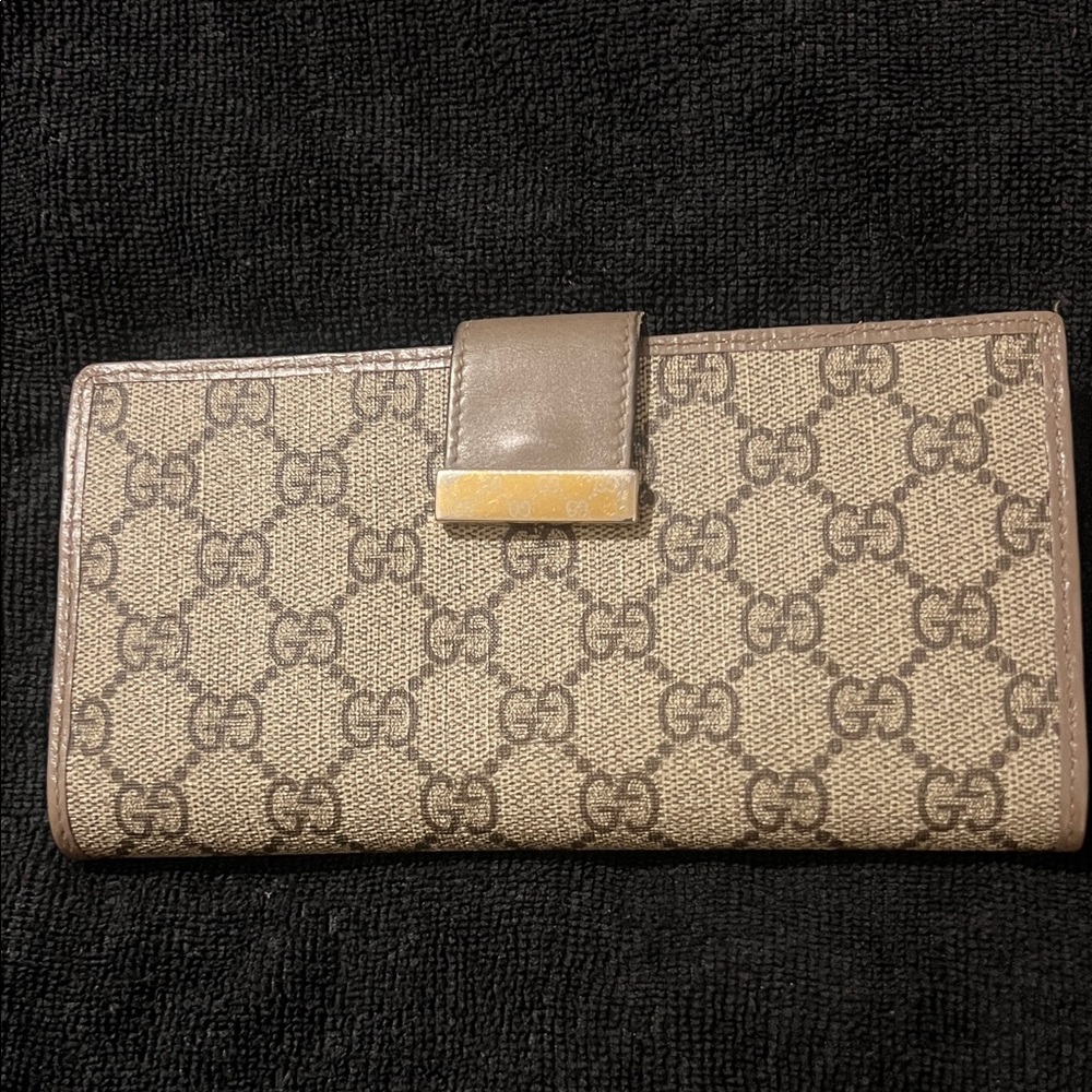 Gucci Brown Beige GG Canvas Continental Wallet with Gold-Tone Accent